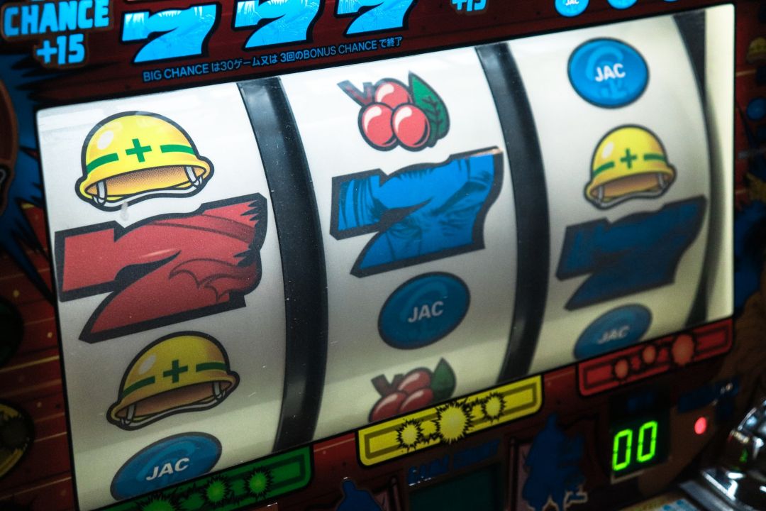 triple 7 displayed on 3-reel slot machine